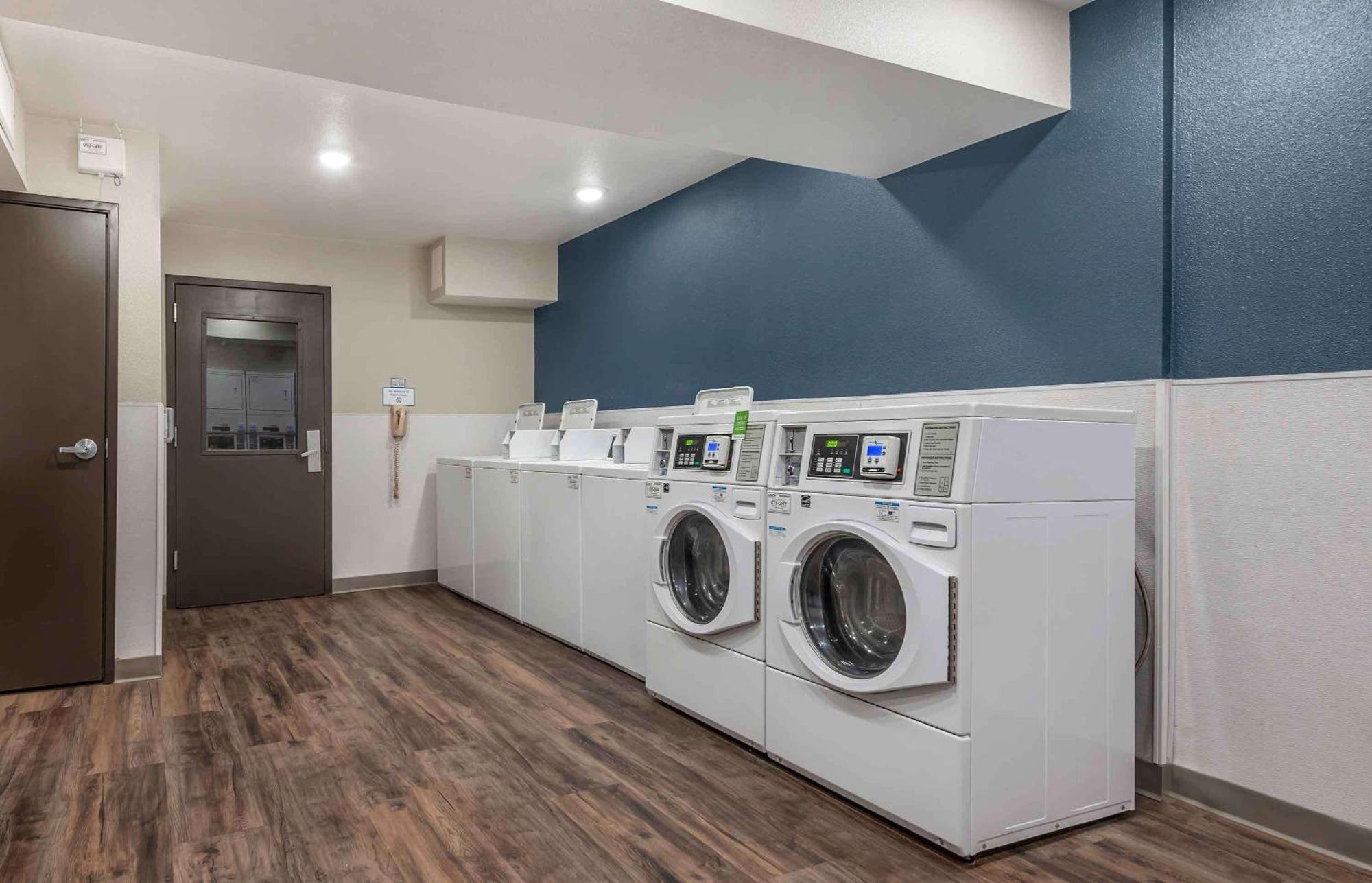 Extended Stay America Select Suites - Pittsburgh - Cranberry แครนเบอรรี ทาวน์ชิป ภายนอก รูปภาพ